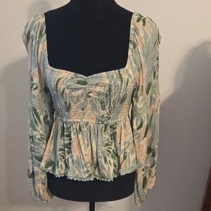 Elegant Green and Cream Blouse